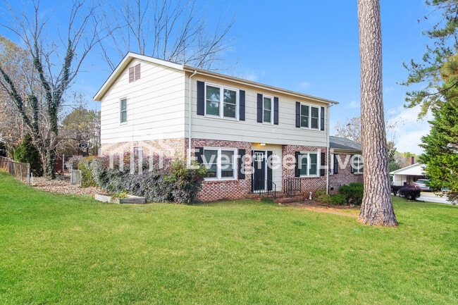 Photo - 614 Pine Hill Dr