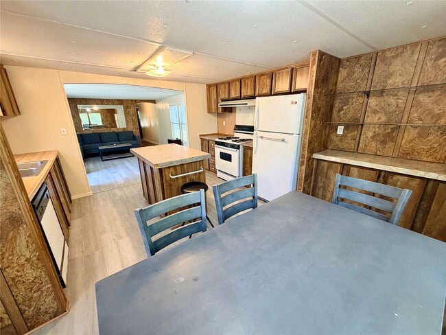 13710 Brigadier Dr