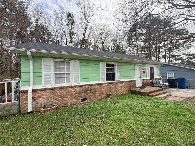 Photo - 2309 Curtis St