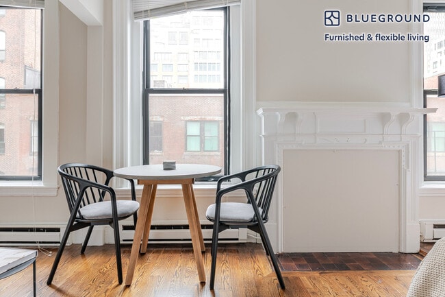 Photo - 232 Newbury St Unidad FL3-ID1300