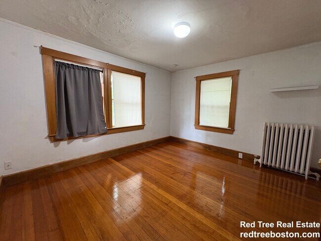 Photo - 28 Woodward St Unit 2