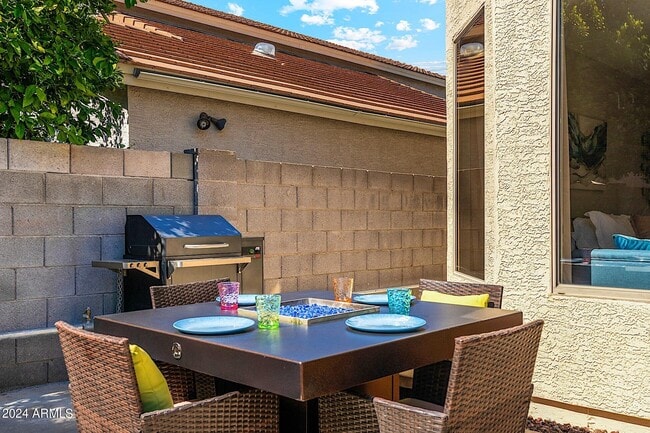 Photo - 1125 E Irma Ln