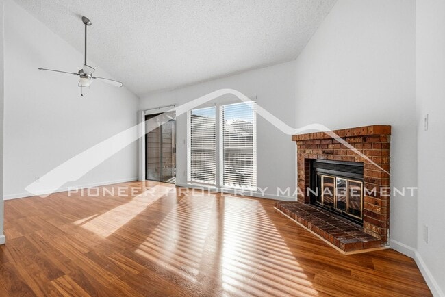 Photo - Spacious Condo with Washer/Dryer and Central AC Unit 302