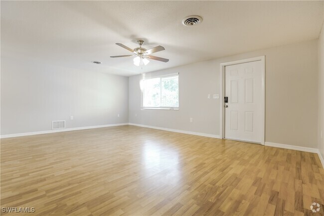 Building Photo - 3433 Roslyn Rd Rental