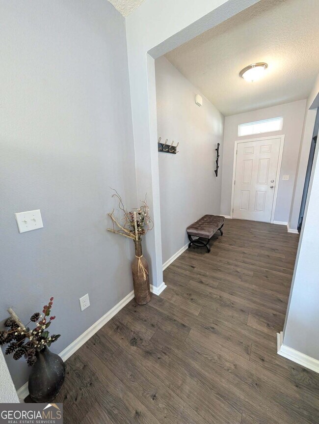 Photo - 215 Brooklet Cir