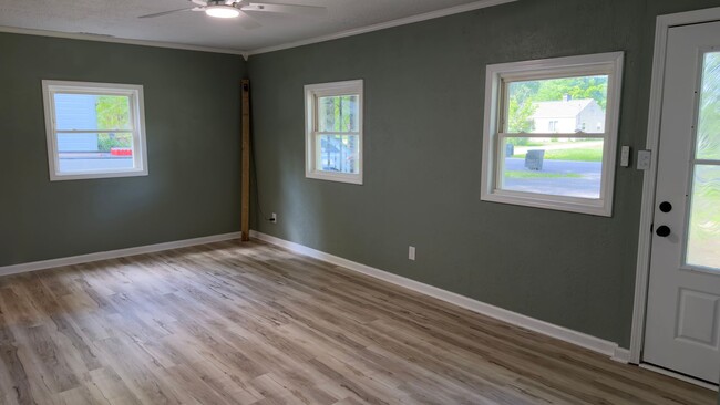 Photo - 942 N 26th St