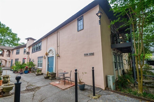 5230 Arboles Dr Unidad A-4