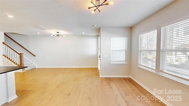 Photo - 509 Myrick Aly