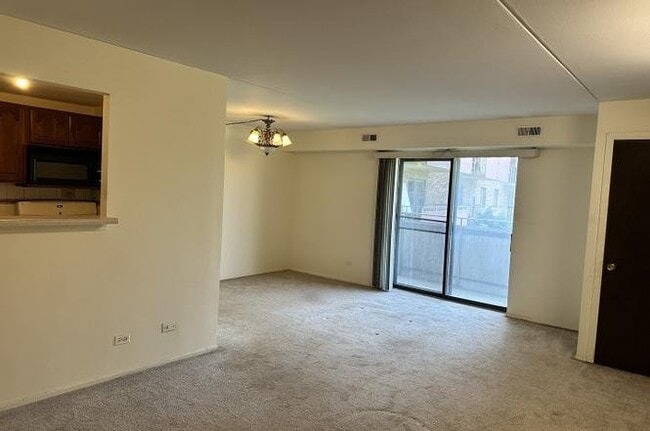 Photo - 1460 Fairlane Dr Unit 225