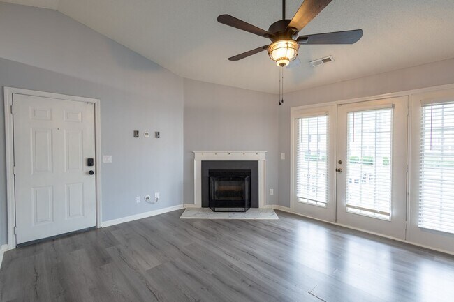 Photo - W. Friendly Ave