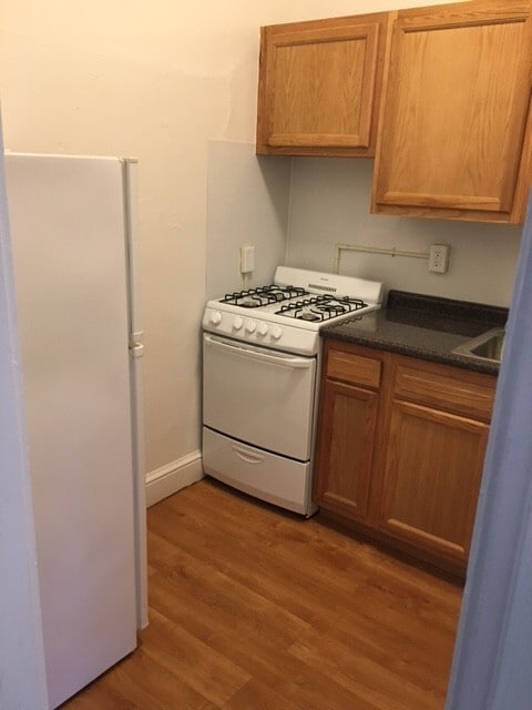 Photo - 2045 Commonwealth Ave