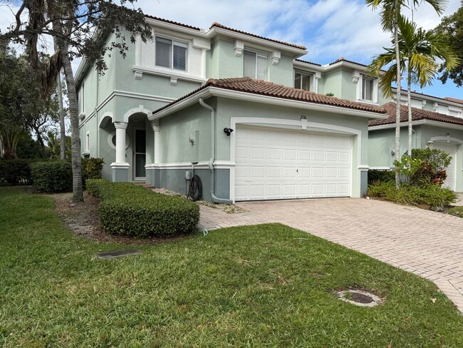 Photo - 2136 Oakmont Dr Townhome
