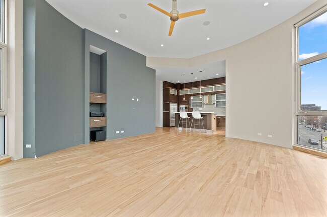 Photo - 2408 W Rice St Unit 401