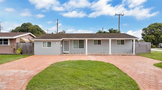 Photo - 2441 Tarpon Dr