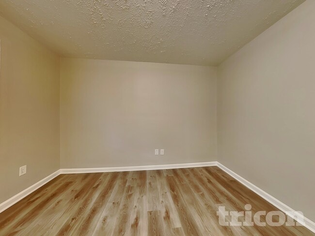 80 Windsong Ct