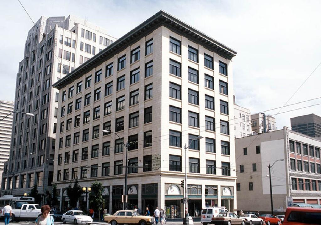 Vista a la principal - The Second & Pine