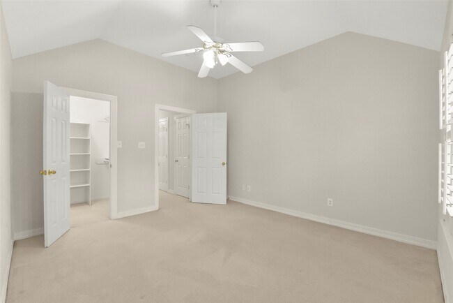 Photo - 1915 Lytham Ln