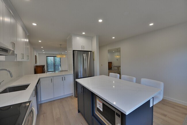 Photo - 2338 Rue Saint-Jacques