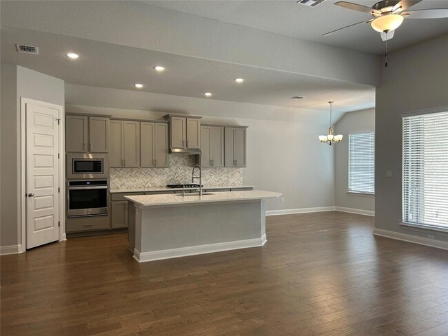 148 Kellogg Ln