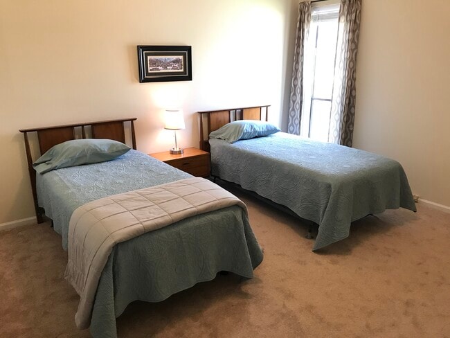 Bedroom 2: Twin beds - 500 Aries Dr Unit 1c