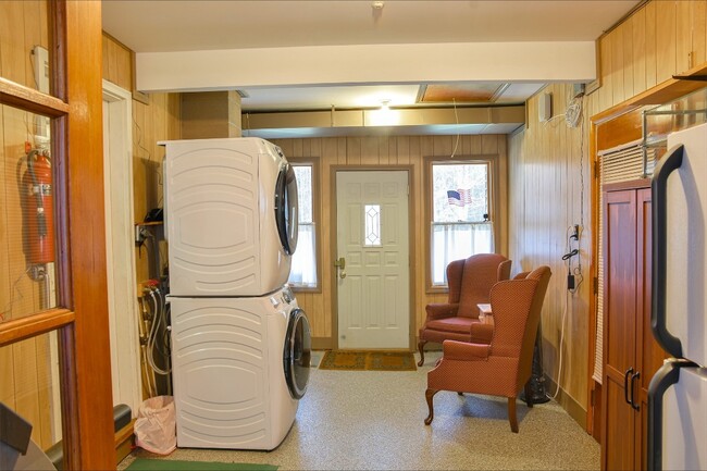 Photo - 148 Farnham Rd