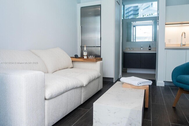 Photo - 851 NE 1st Ave Unit 1811