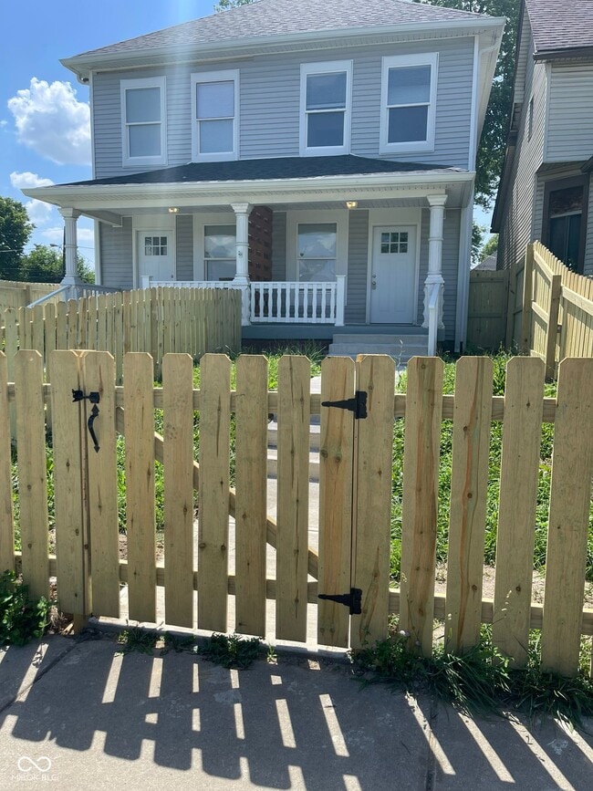 Photo - 320 Keystone Ave Townhome