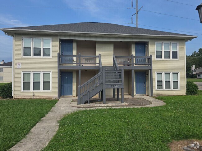 Building Photo - 12105 Carriage Ct SE Unit 12105 Carriage Court C Rental