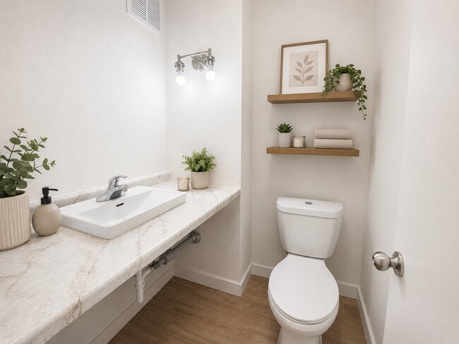 Photo - 8877 N Swan Rd Unidad J