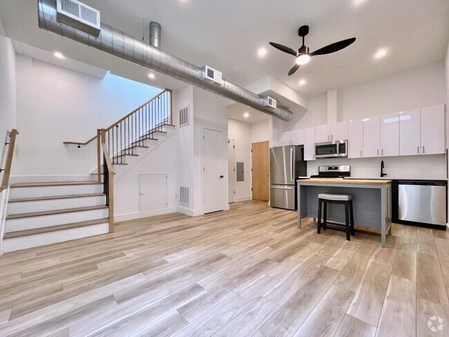 Building Photo - 375 Monmouth St Unit 204 Rental