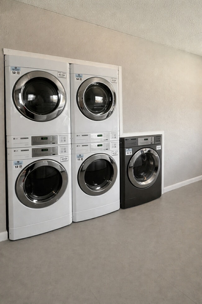Photo - Beautiful, spacious property with an excellent location!