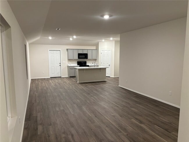 Photo - 801 S Katlyn Dr