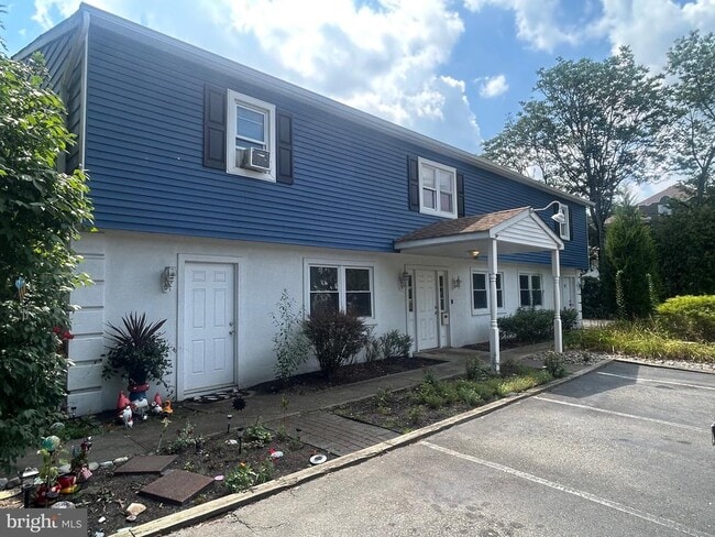 Photo - 515 White Horse Pike