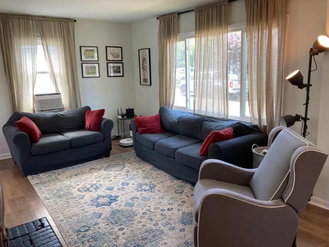 Photo - 19 Florence Ave