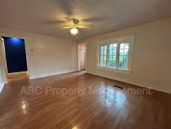 Photo - 604 E Huntsville Rd