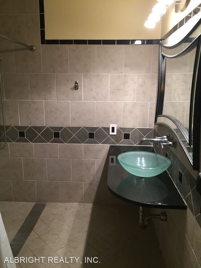 Photo - 3 br, 2 bath House - 869 EDEN TERRACE