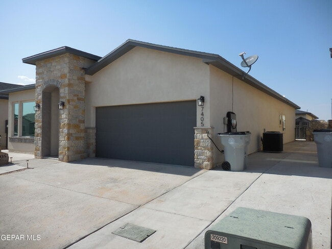 Photo - 7405 Norte Portugal Ln