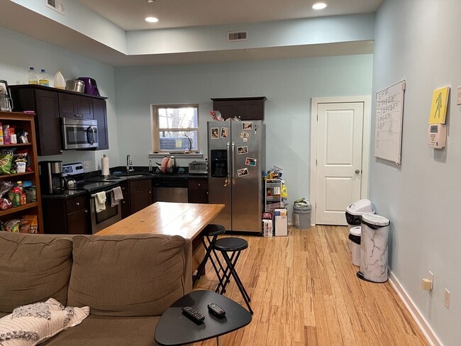 Photo - 1411 W Thompson St Unit 1