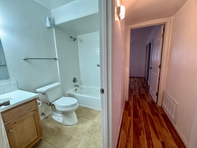 Photo - 3 Bed updated gem!