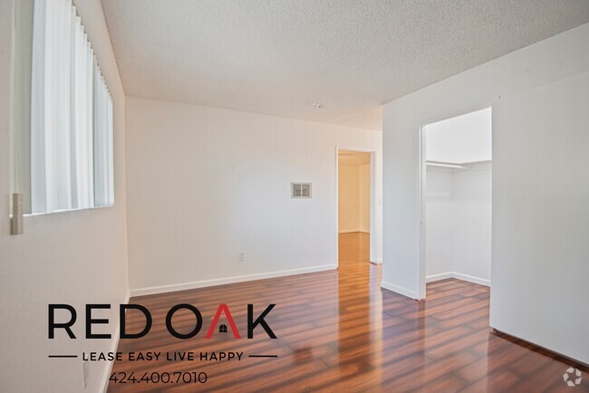 Building Photo - Now Pre-Leasing ~ Captivating One Bedroom ... Unit 109