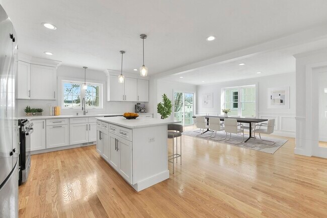 62 W Milton St