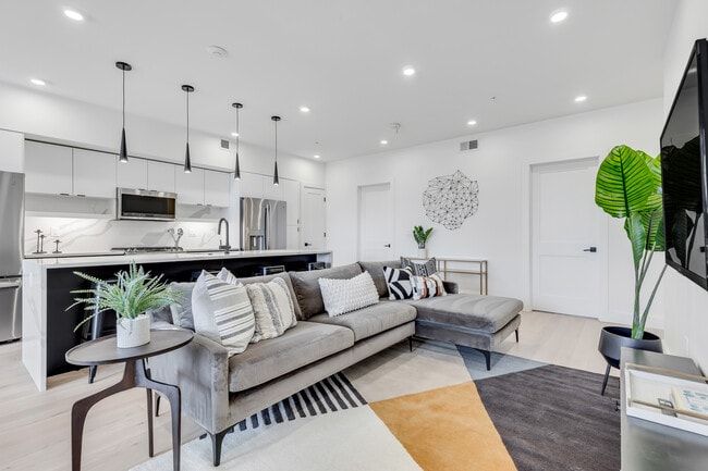 Photo - Viva at Capitol Hill