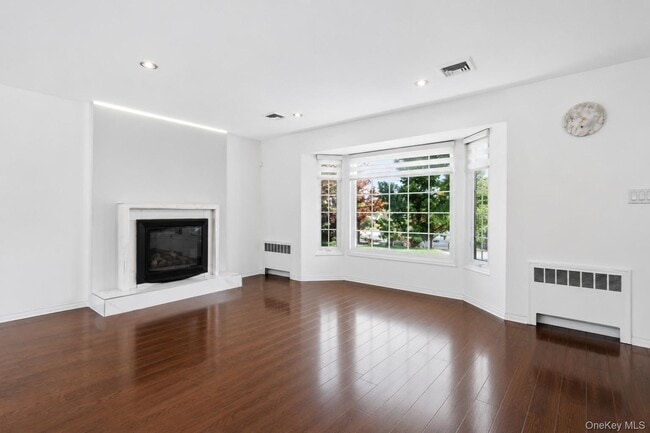 Photo - 38 Birchwood Park Dr