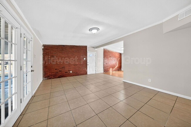 Photo - 8310 Sagewood Ln