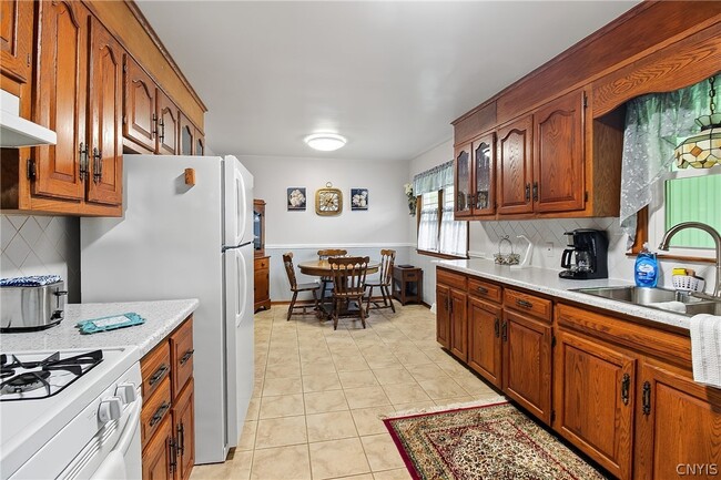 Photo - 118 West St