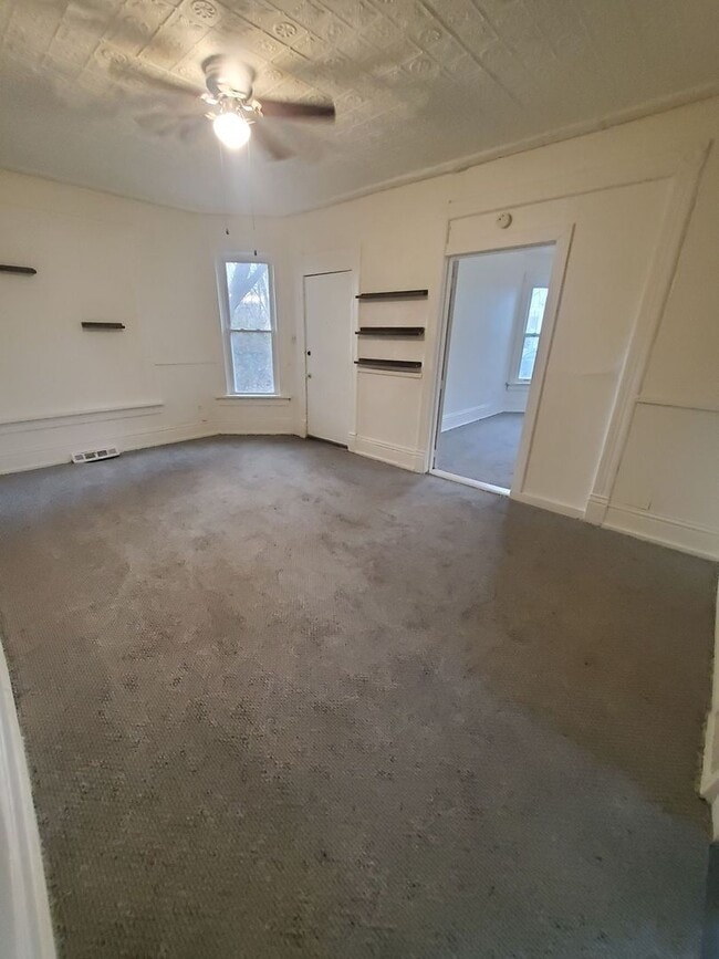 Photo - 1320 Maple St Unit Lower