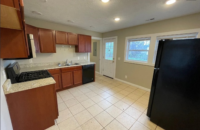 3036 Ute Ln