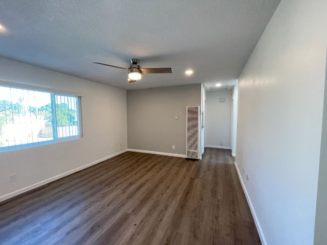 Photo - 529 Ann St Unit B