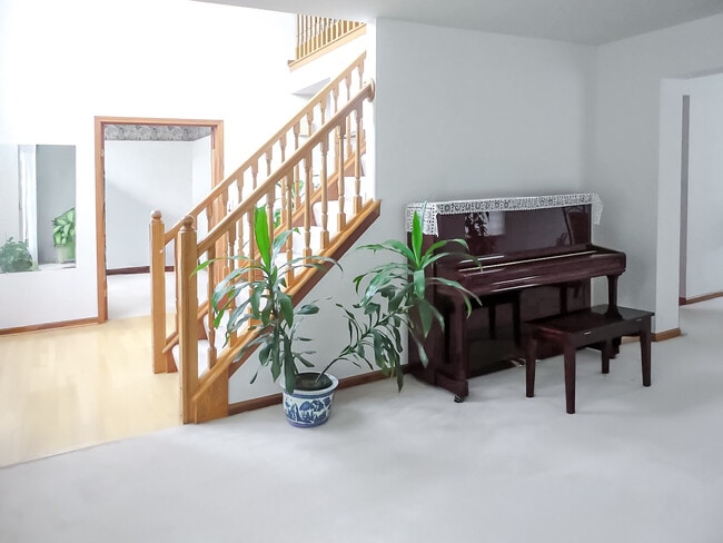 Photo - 6136 Brigids Close Dr