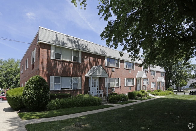 Valley Brook Apartments For Rent in Aston, PA